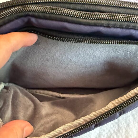 IHKWIP quilted Navy crossbody, shoulder, belt bag - Picture 5 of 7